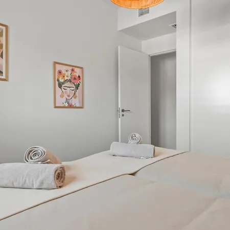 Boutique Vista Bermeja * אסטפונה